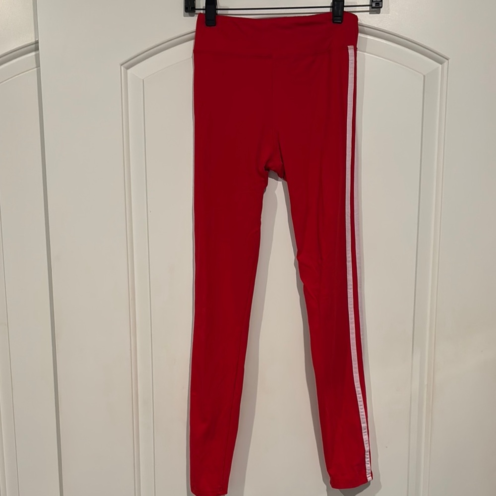 Vibrant Red High-Waisted Leggings with Sporty Stripe